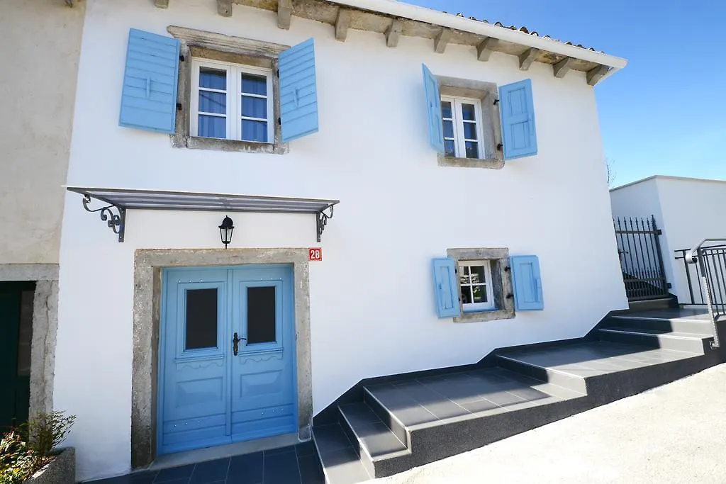 Holiday Home Nono Frane Lindar 0*,  Kroatië