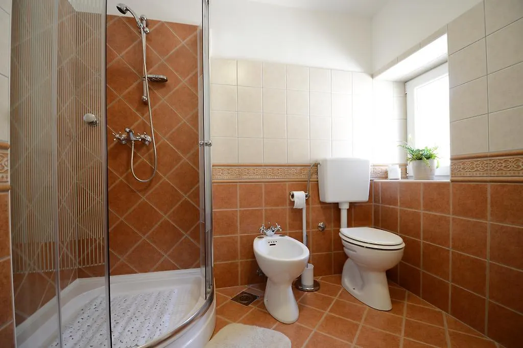 Holiday Home Nono Frane Lindar Kroatië