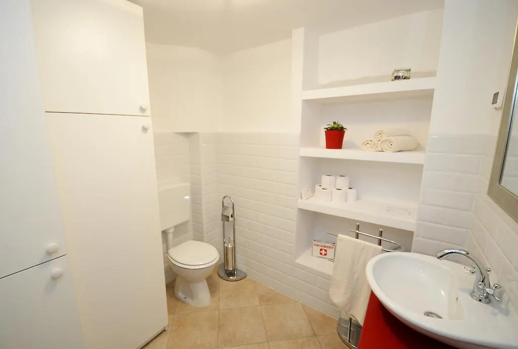 Holiday Home Nono Frane Lindar